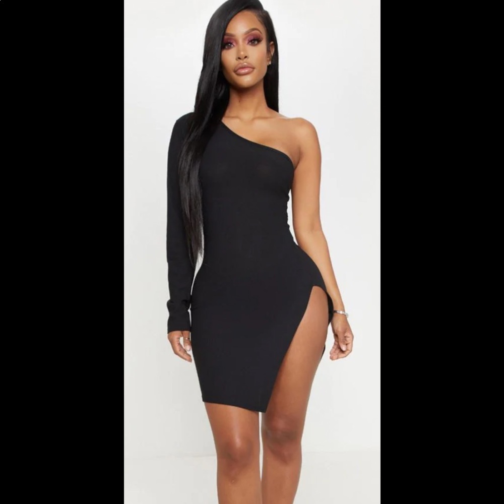 One shoulder dress